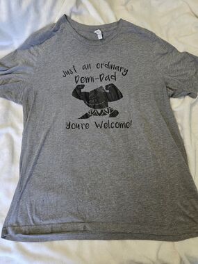 Disney Moana Maui "Just An Ordinary Demi-Dad" Graphic Tee XL